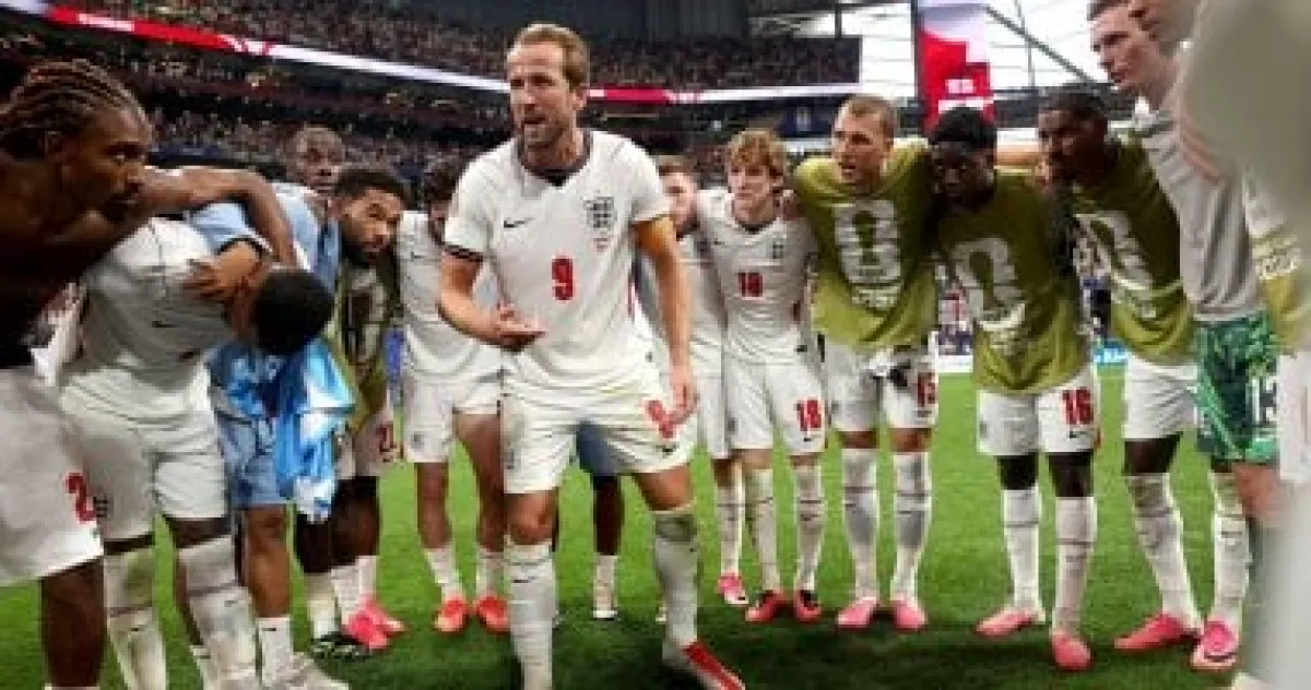 إنجلترا تتأهل لربع نهائي كأس العالم بفوز دراماتيكي على المكسيك 3-2