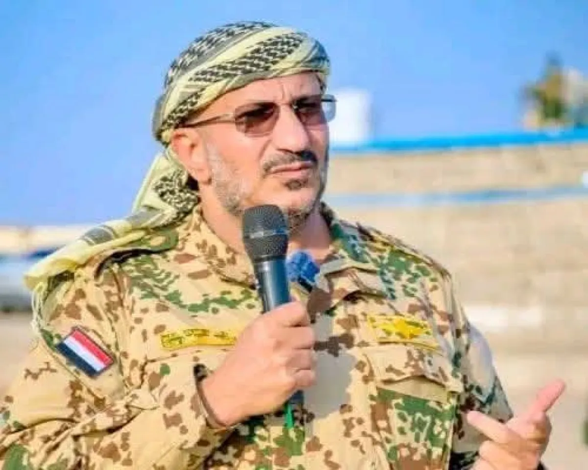 الفريق طارق صالح يوجه بإعادة ترتيب صفوف القوات المشتركة في الساحل الغربي
