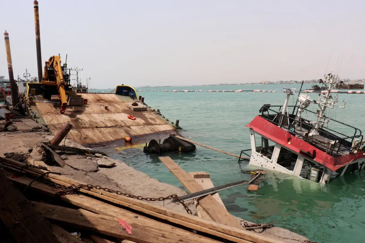 Human Rights Watch Classifies Houthi Attacks on Commercial Vessels as War Crimes