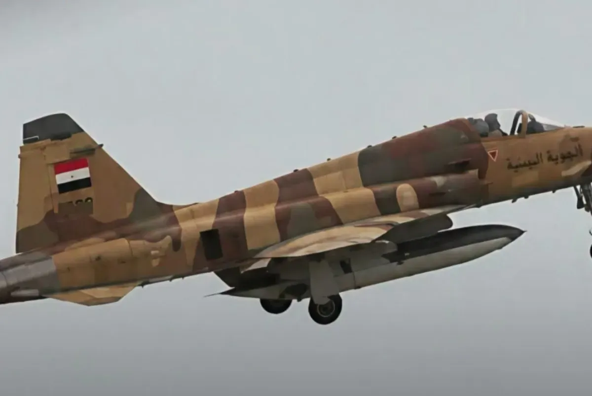 Airstrikes Target Houthi Military Infrastructure and Weapon Depots in Taiz