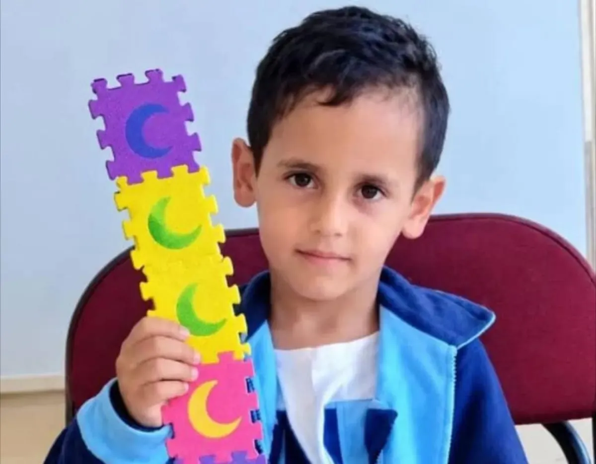 مقتل طفل متأثراً بإصابته بقصف حوثي استهدف منزله في ريف تعز